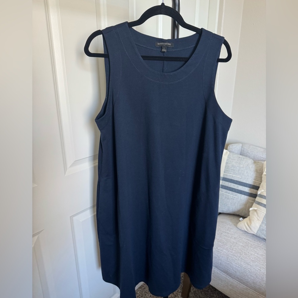 Banana Republic Sleeveless Navy Dress Size L
